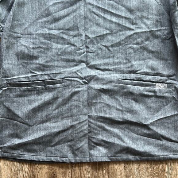 FIGS Casma Three Pocket Scrub Top Graphite Size Large Medical Nursing Hospital - Picture 3 of 4